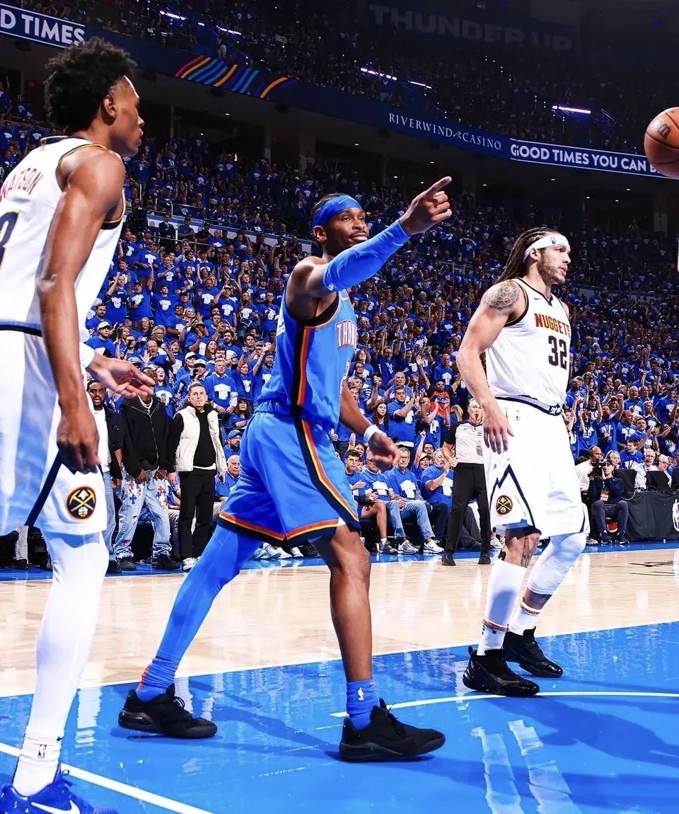 九游中国官方门户-包含杜兰特焦点对战，莱万多夫斯基与60激战公牛分钟，晋级下一阶段胜负难料！观众掌声雷动的词条-九游中国官方门户