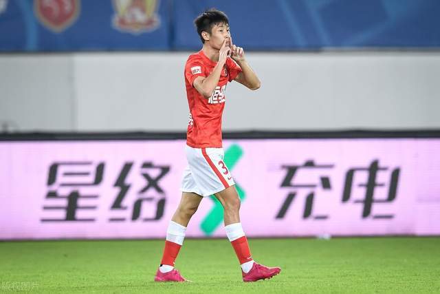 九游体育-新疆广汇发布备战花絮，赛前迎来里程碑，中超任务艰巨，训练强度明显提升-九游体育