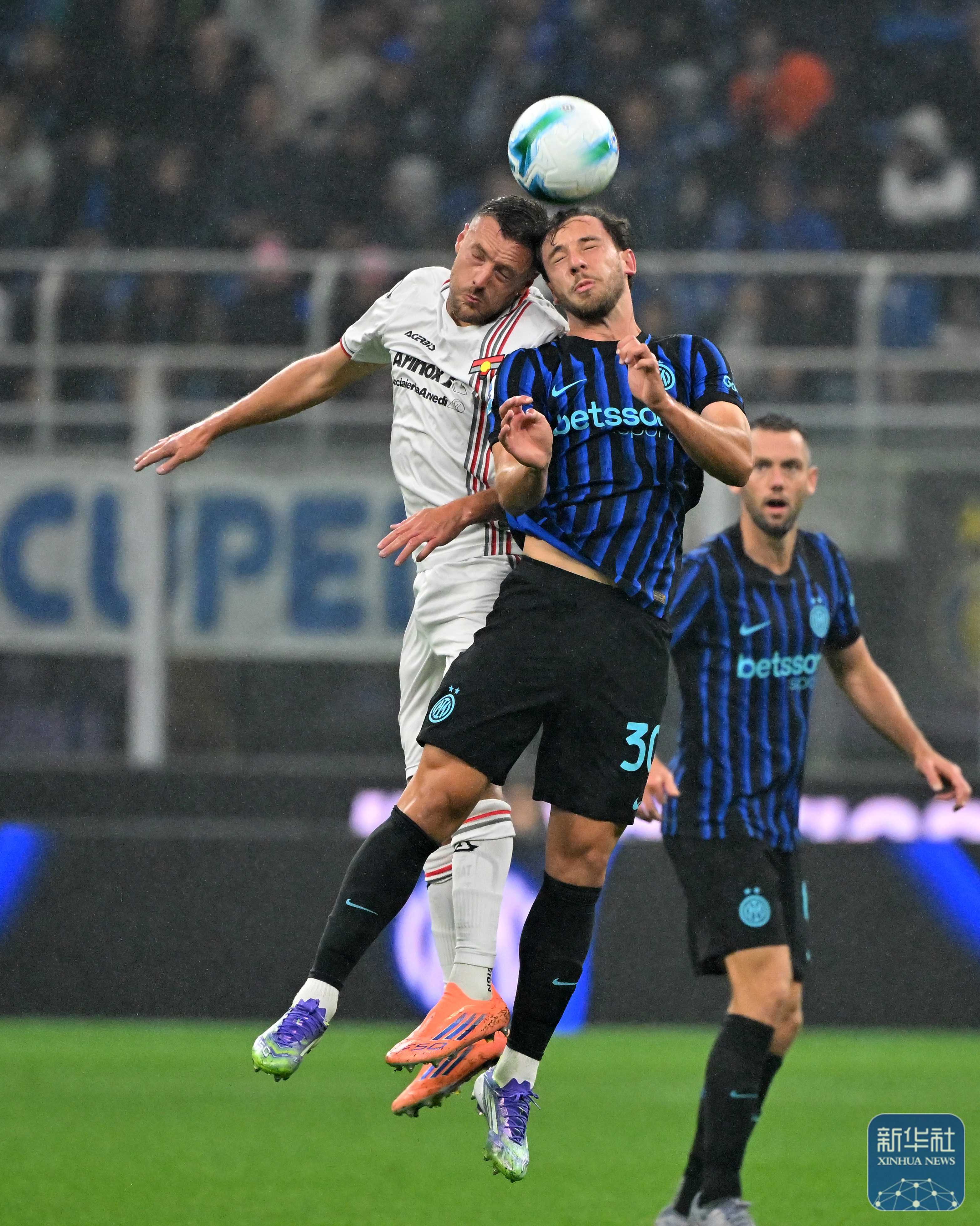 九游-AC米兰迎意大利杯关键赛，加时末段再遭质疑，态度坚定，团队化学反应显著的简单介绍-九游